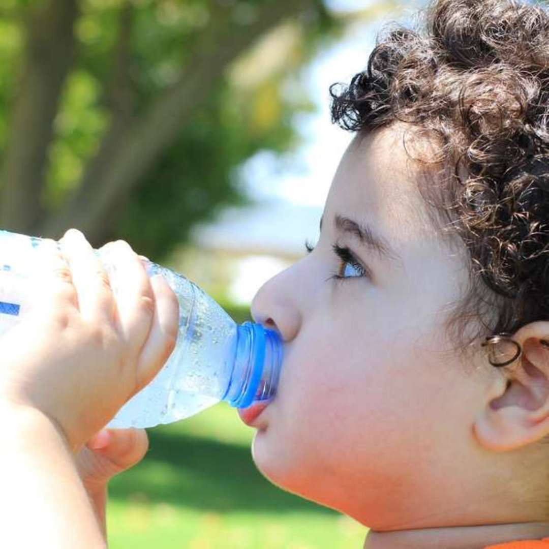 A Importância da Hidratação Adequada para a Saúde: Mantendo-se Hidratado com a CenterMed